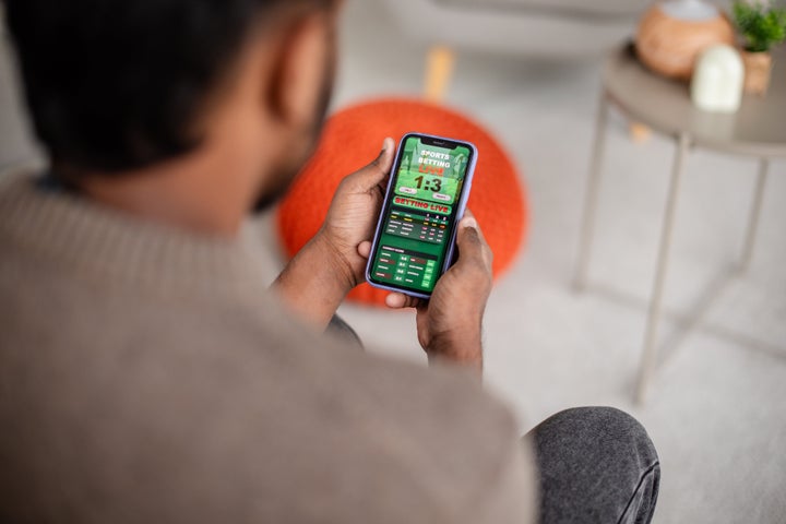 Sports betting apps take advantage of the brain's sneaky dopamine feedback loop.