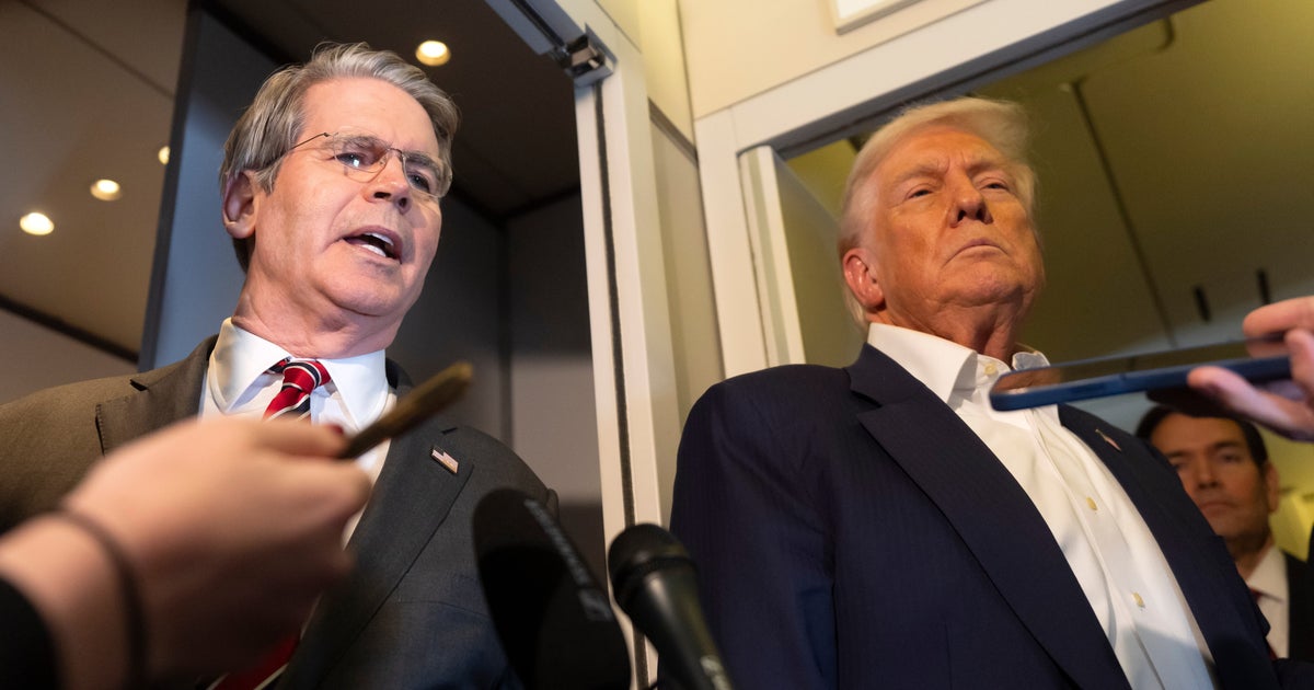 ট্রাম্পের ট্রেজারি সেক্রেটারি ‘প্রপাগান্ডা’ দূতকে আক্রমণ করায় মার্কিন ও রাশিয়ার মধ্যে উত্তেজনা আরও গভীর হয়েছে ট্রাম্পের ট্রেজারি সেক্রেটারি ‘প্রপাগান্ডা’ দূতকে আক্রমণ করায় মার্কিন ও রাশিয়ার মধ্যে উত্তেজনা আরও গভীর হয়েছে