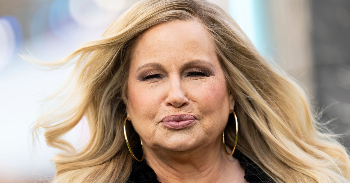 জেনিফার কুলিজের সর্বশেষ ভূমিকাটি গার্ল ব্যান্ড ভক্তদের জন্য অবশ্যই দেখার মতো দেখাচ্ছে৷