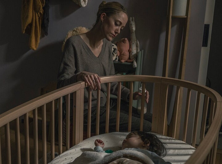 Maika Monroe as Polly Murphy and Nora & Lola Contreras as Josie Morales in "The Hand That Rocks the Cradle."