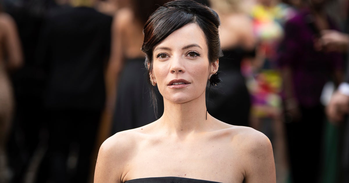 লিলি অ্যালেন জোর দিয়েছিলেন যে তার সর্বশেষ প্রকাশ ওয়েস্ট এন্ড গার্ল ‘প্রতিশোধ’ অ্যালবাম নয়