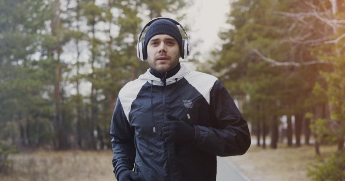 ঠান্ডা আবহাওয়া চলার জন্য ড্রেসিং করার সময় 8টি নিয়ম অনুসরণ করতে হবে ঠান্ডা আবহাওয়া চলার জন্য ড্রেসিং করার সময় 8টি নিয়ম অনুসরণ করতে হবে