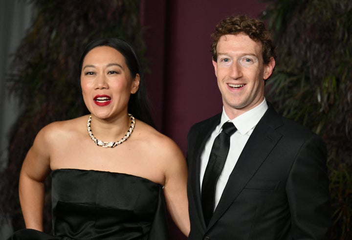 Billie Eilish Asks Billionaires The 1 Query We All Have — And She Did It In Entrance Of Mark Zuckerberg - The Boston Courier 1 Mark Zuckerberg and his wife, Priscilla Chan, attend the WSJ Innovator Awards in New York on Wednesday.