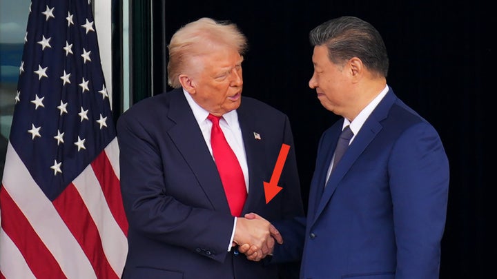 President Donald Trump met with Chinese President Xi Jinping, and their greeting and parting stood out to body language experts.