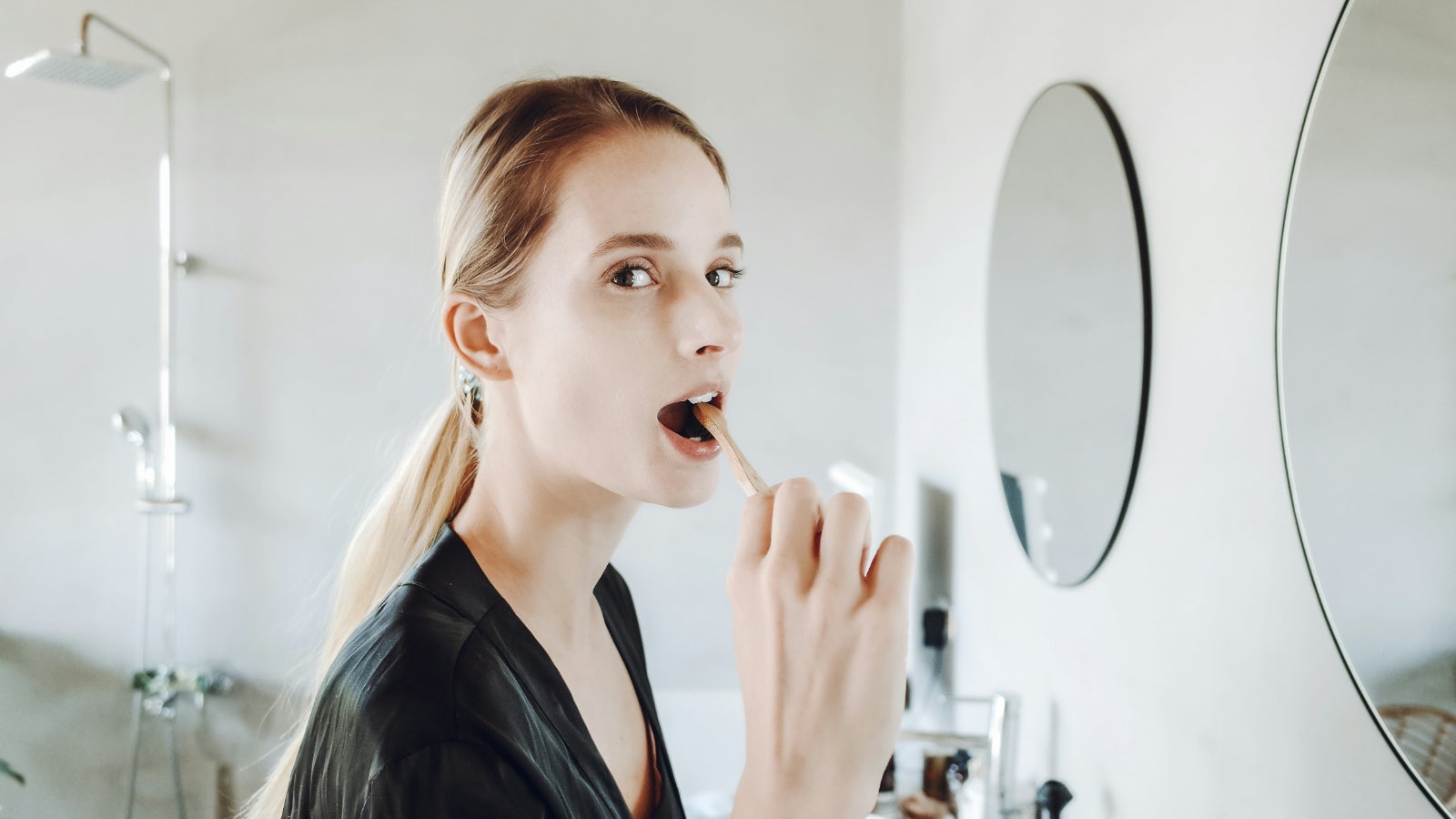 Dentist Shares The 'Biggest Mistake' We Make When Brushing