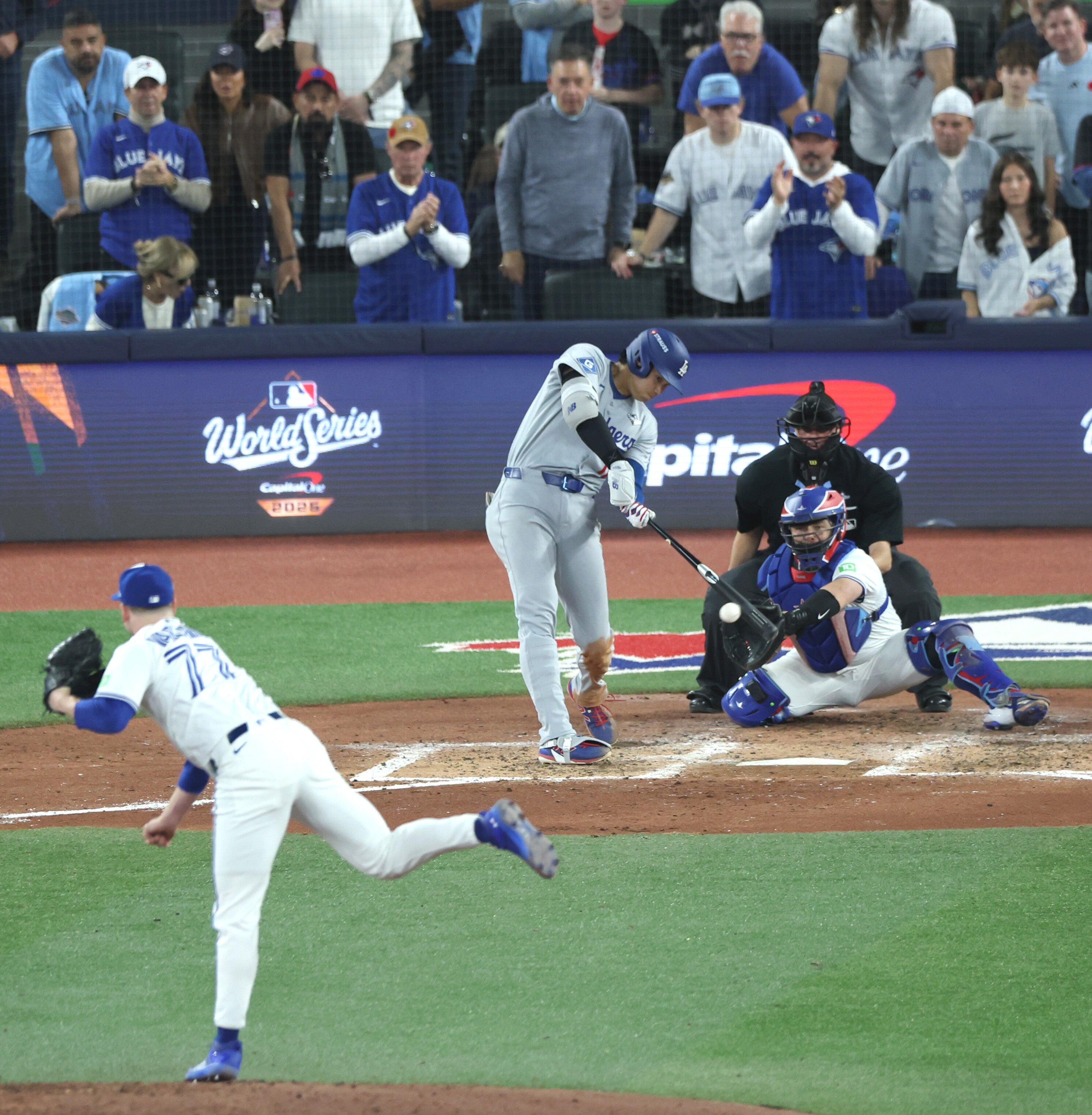 大谷翔平、ベーブ・ルースらと“トレカ”に。MLBのレジェンドが共演する