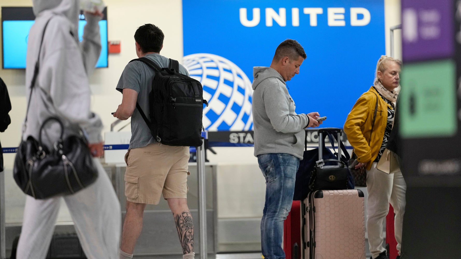 FAA Sounds Alarm: Government Shutdown Threatens Air Travel Safety and Efficiency