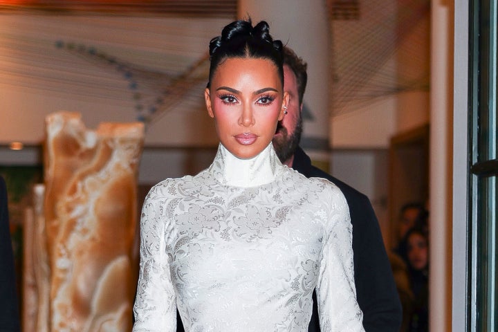 Kim Kardashian Reveals How ChatGPT Contributed to Her Failing Regulation Exams – The Boston Courier Kim Kardashian Reveals How ChatGPT Contributed to Her Failing Regulation Exams – The Boston Courier