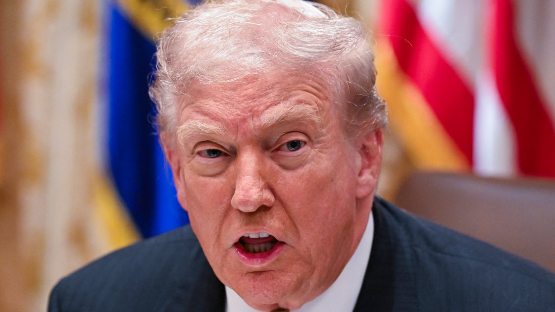 CNN Anchor Calls Trump Out For ‘Jetting Off’ To Florida Amid Government Shutdown ‘Chaos’