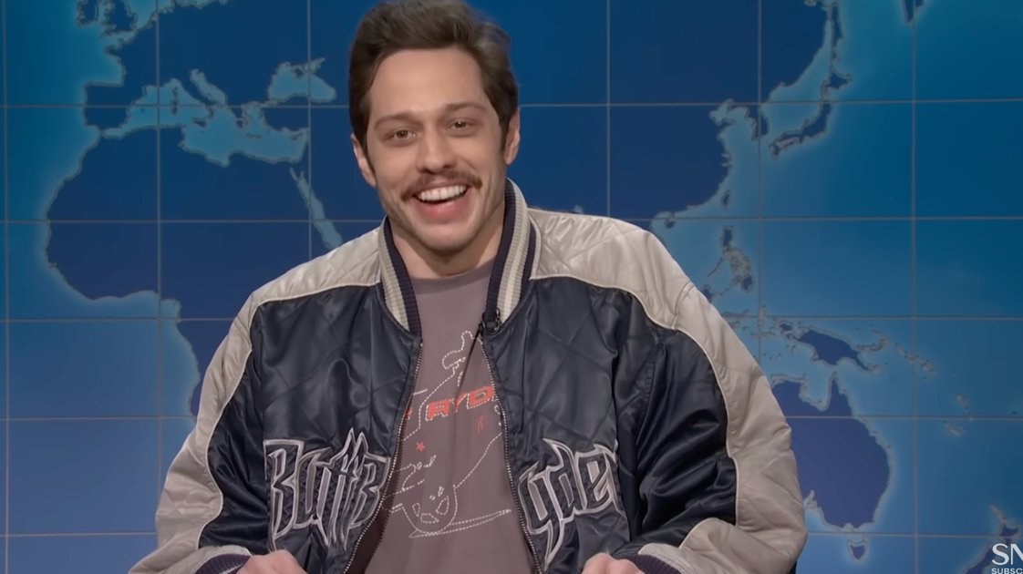 Pete Davidson Attempts To Shrug Off Saudi Comedy Show Appearance During ...