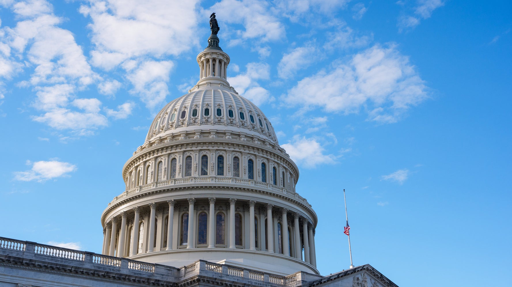 U.S. Senate Ends 41-Day Shutdown, Sends Funding Bill to House