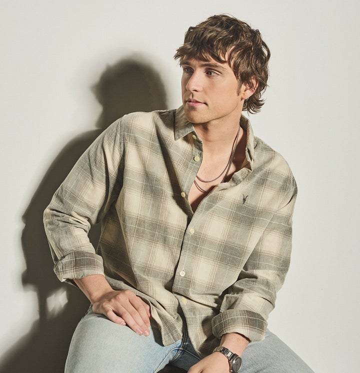 Country artist Vincent Mason unveiled his debut album, "There I Go," Nov. 7.