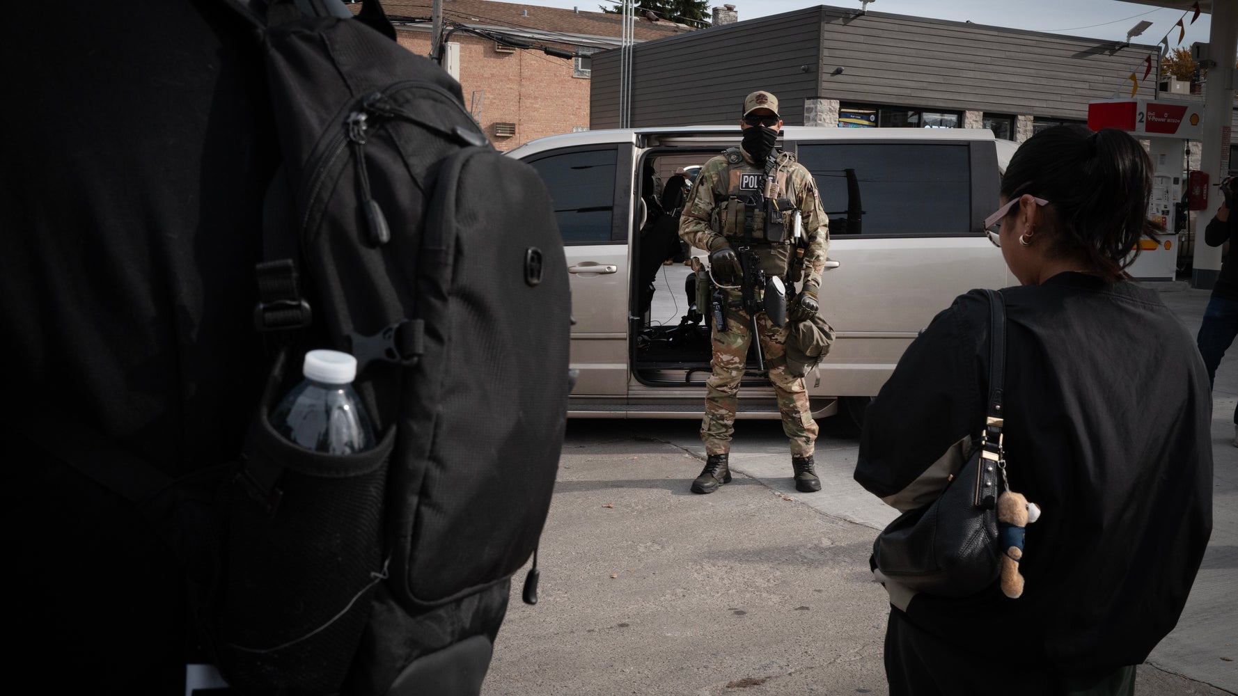 Judge Orders Release of 600+ Immigrants Arrested in Chicago Operation