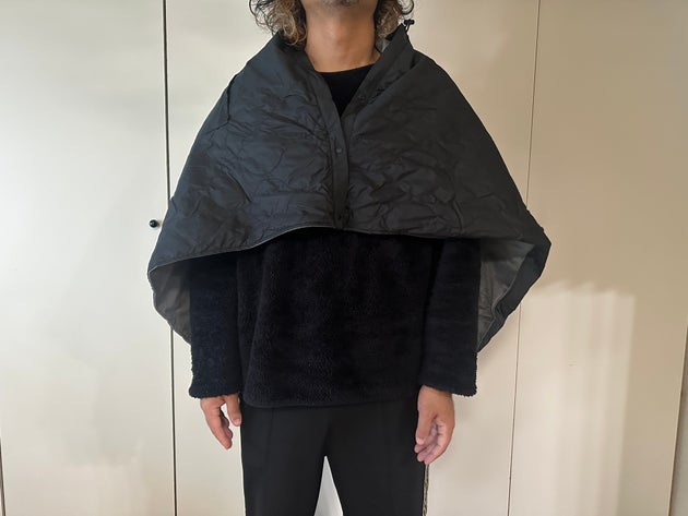 175cmの男性に羽織ってもらいました