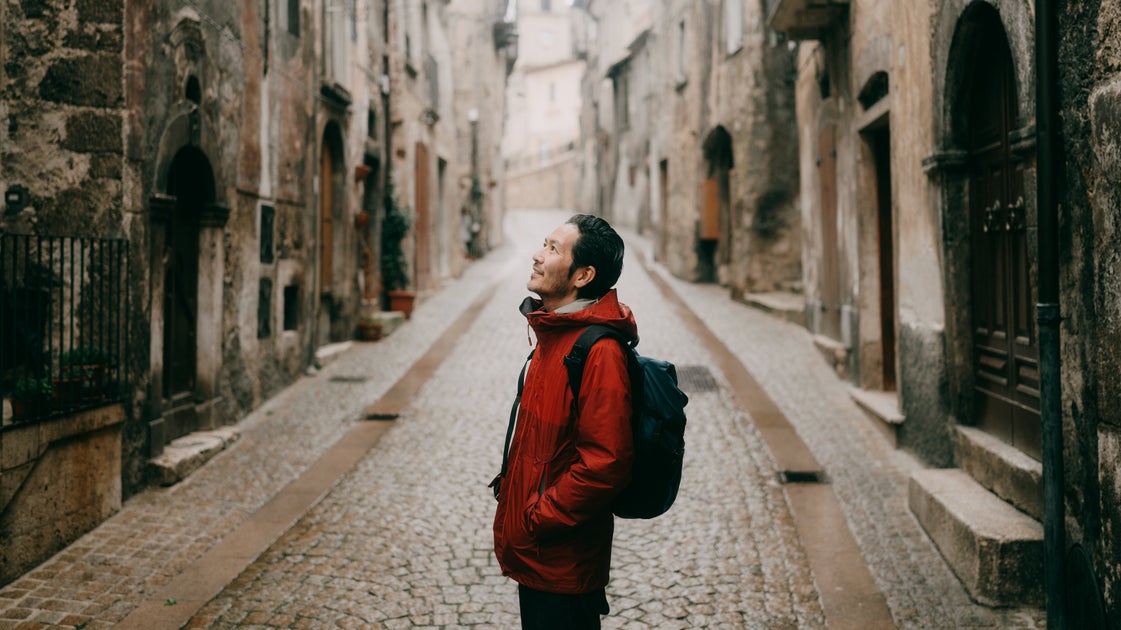 7 Accessories That'll Instantly Identify You As American When You Travel