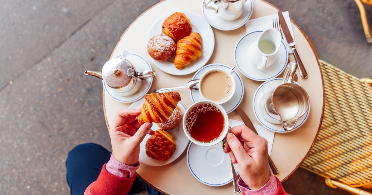 This Subtle Eating Habit Will Clock You As An American Abroad