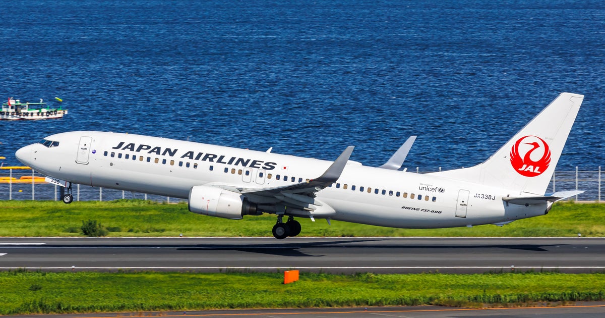 JALパイロットのかばんの中身は？飛行機に持ち込むアイテムを紹介→「憧れる」「さすがパイロット」と反響