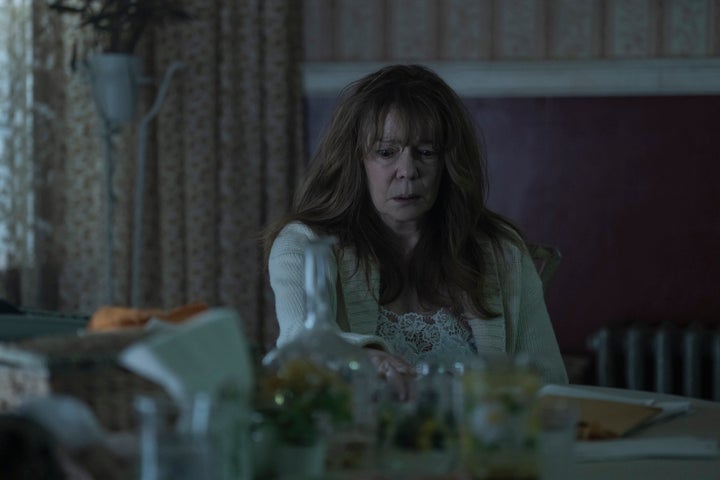 Deirdre O'Connell em O Pinguim