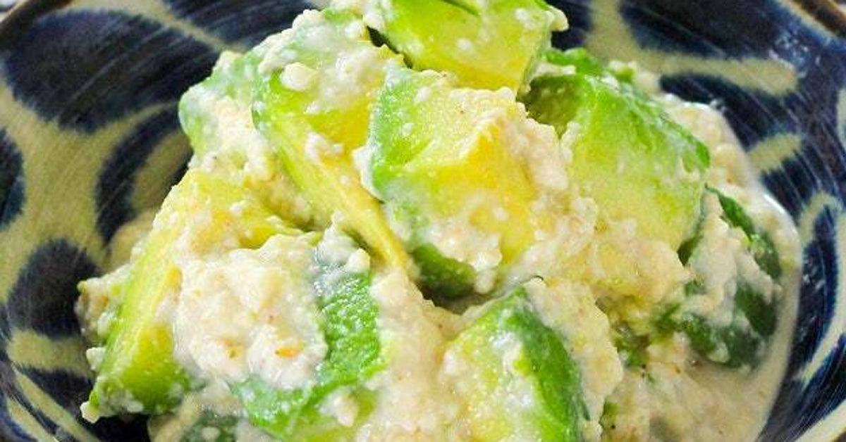 【アボカドをアレと和えたら絶品に】5分で作れて、おつまみにもぴったり。アボカドの簡単人気レシピ3選