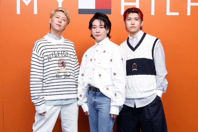 Mrs. GREEN APPLE の大森元貴さん（中央）