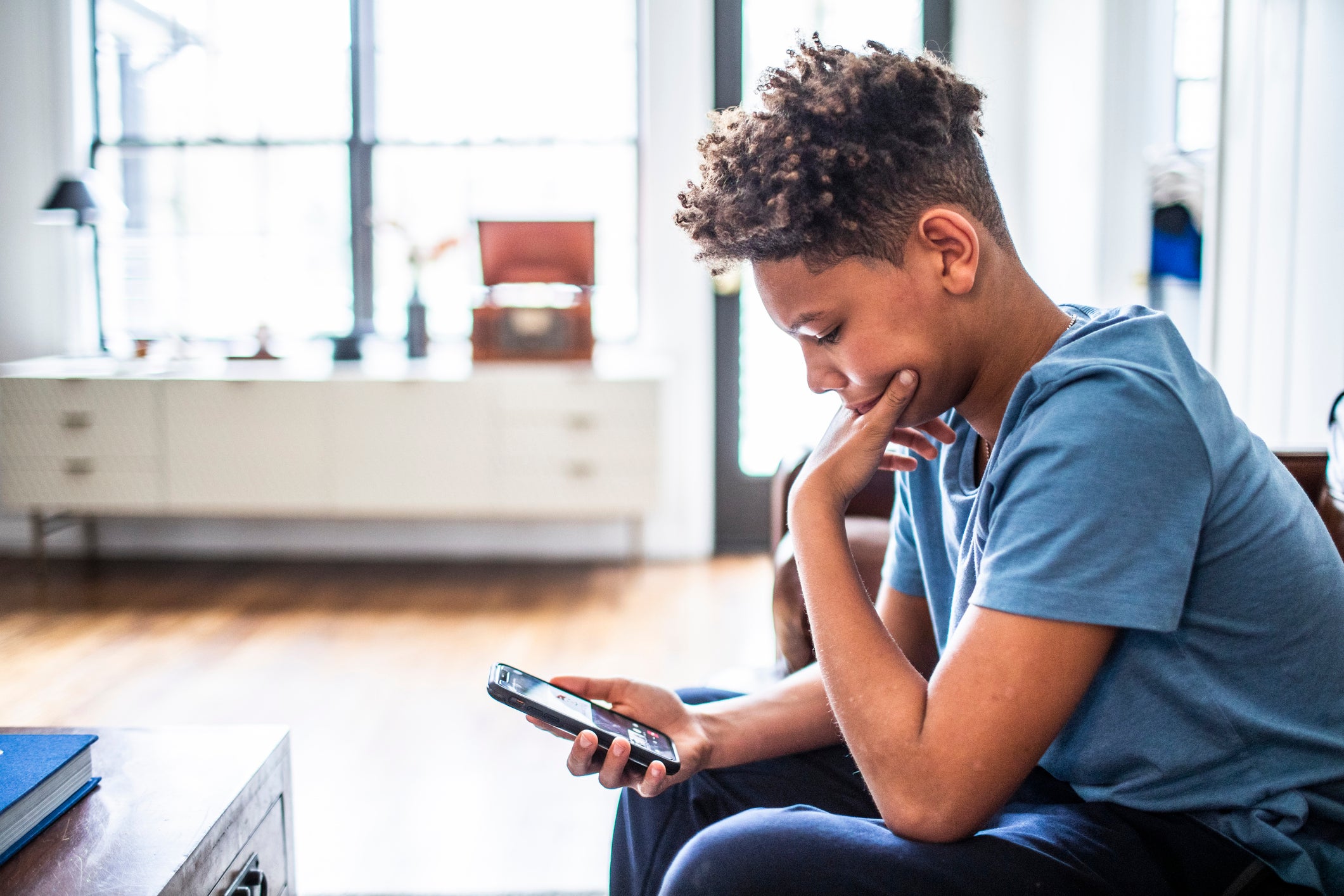 I'm A Therapist. I Don't Think Banning Social Media For Kids Is The Only Answer