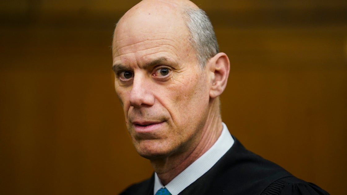 Judge Resumes Probe Over Alien Enemy Act Deportations | HuffPost Latest ...