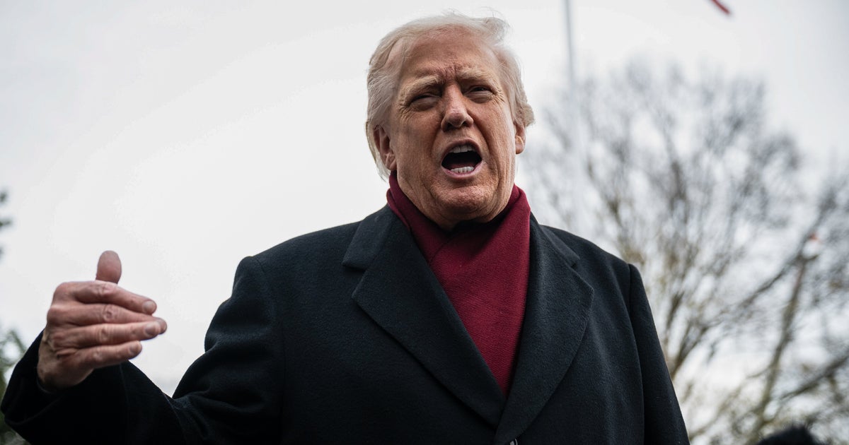 Trump Makes Surprising U-Turn On Plans To Deploy National Guard To New York City Trump Makes Surprising U-Turn On Plans To Deploy National Guard To New York City