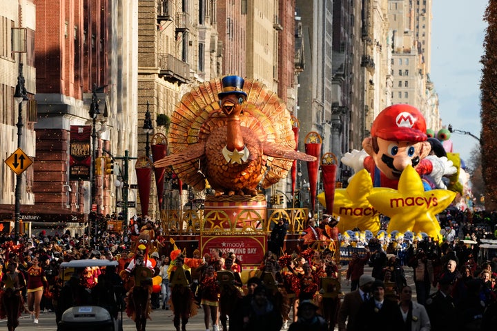 Macys Thanksgiving Day Parade kicks off in Manhattan 1 The Tom Turkey float descends Central Park West to kick off the Macy's Thanksgiving Day Parade on Thursday, November 27, 2025, in New York. (AP Photo/Eduardo Muñoz Álvarez)