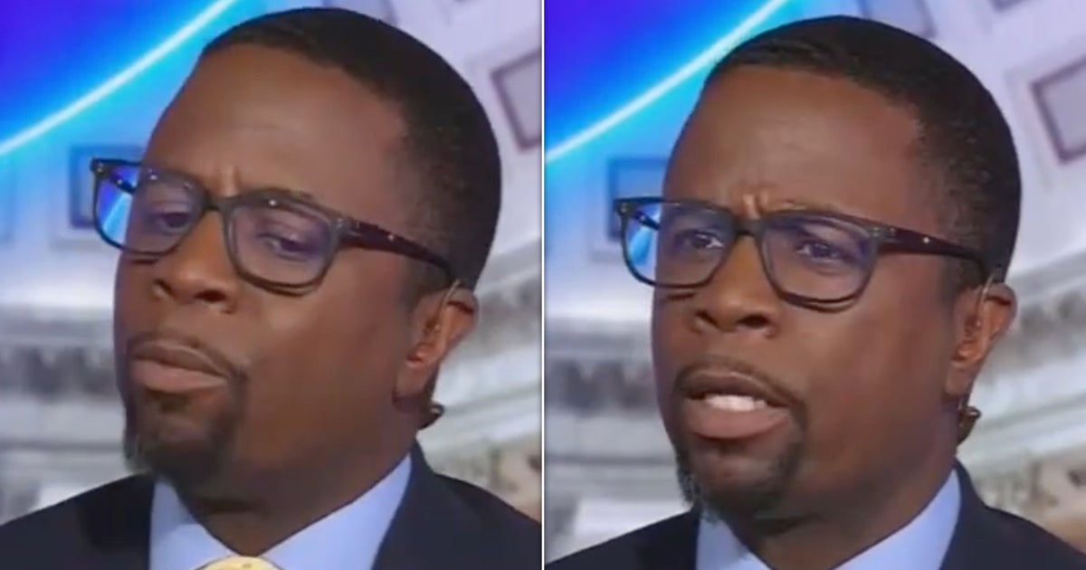 GOP Strategist Reveals 8-Word Reaction To Seeing Trump's Wild Thanksgiving Night Post