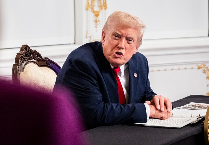 Josh Brolin Says Trump Is A 'Genius' When It Comes To This 1 Factor - The Boston Courier 1 President Trump, here at his Mar-a-Lago club in Florida on Thanksgiving Day, befriended Brolin during the making of Oliver Stone's "Wall Street 2: Money Never Sleeps."