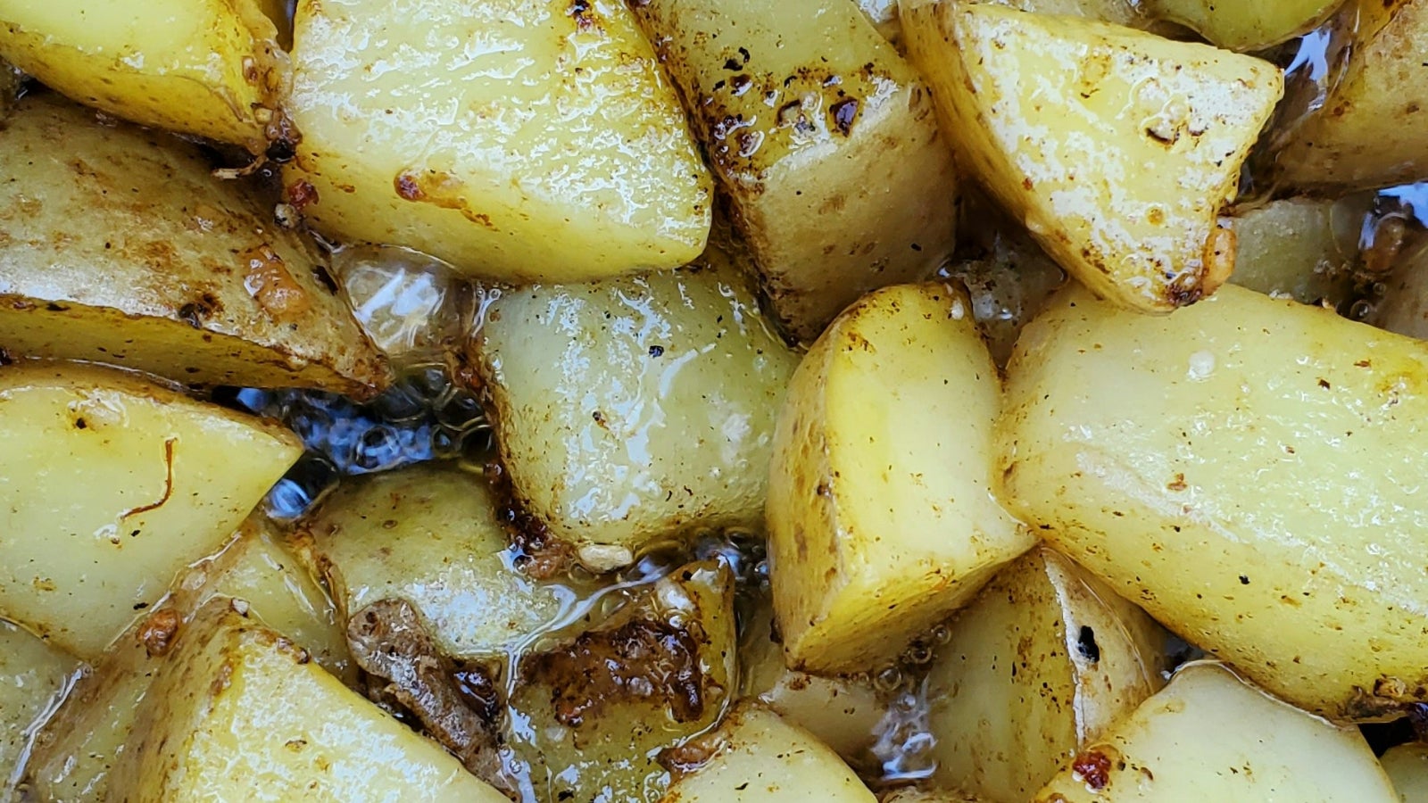 I Asked An Ex-Royal Chef How To Cook 'Perfect' Roast Potatoes, And I've Been Doing It So Wrong