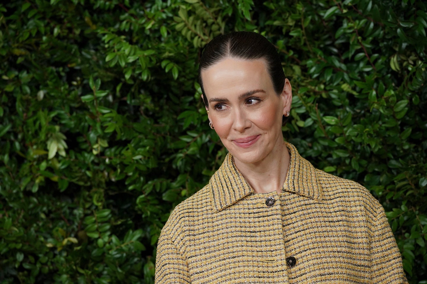 Sarah Paulson Scales Building