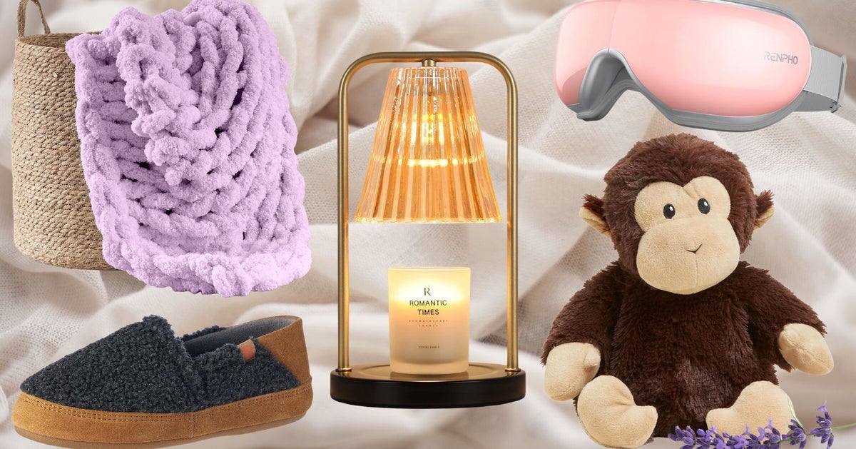 31 Cozy Things For Anyone Who’s Already In Pajamas By 6 PM