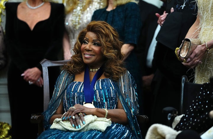 Trump Awards Medals To The Kennedy Heart Honorees In An Oval Workplace Ceremony 2 WASHINGTON, DC - DECEMBER 06: Singer Gloria Gaynor looks on during a medal presentation ceremony with U.S. President Donald Trump for the 2025 Kennedy Center Honorees in the Oval Office of the White House on December 06, 2025 in Washington, DC. The 2025 Kennedy Center honorees are Sylvester Stallone, George Strait, the rock band KISS, Gloria Gaynor, and Michael Crawford. (Photo by Aaron Schwartz/Getty Images)