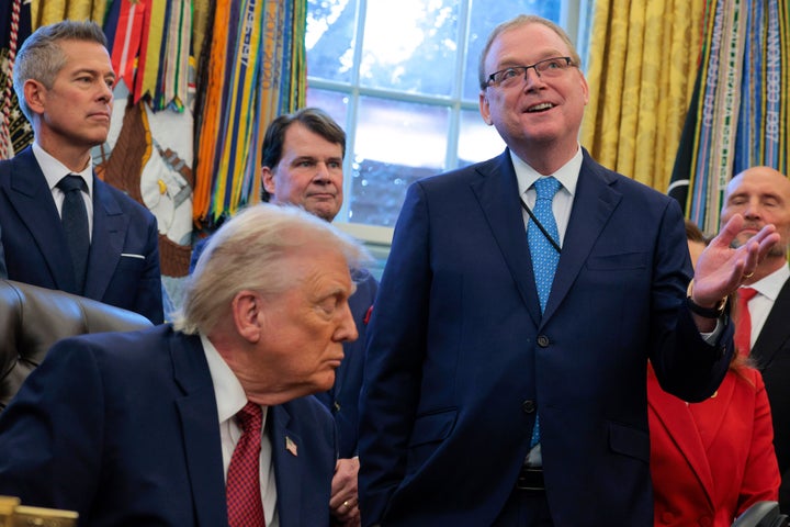 Kevin Hassett of the National Economic Council (right) is widely reported to be President Donald Trump’s top pick for the next Federal Reserve chair.