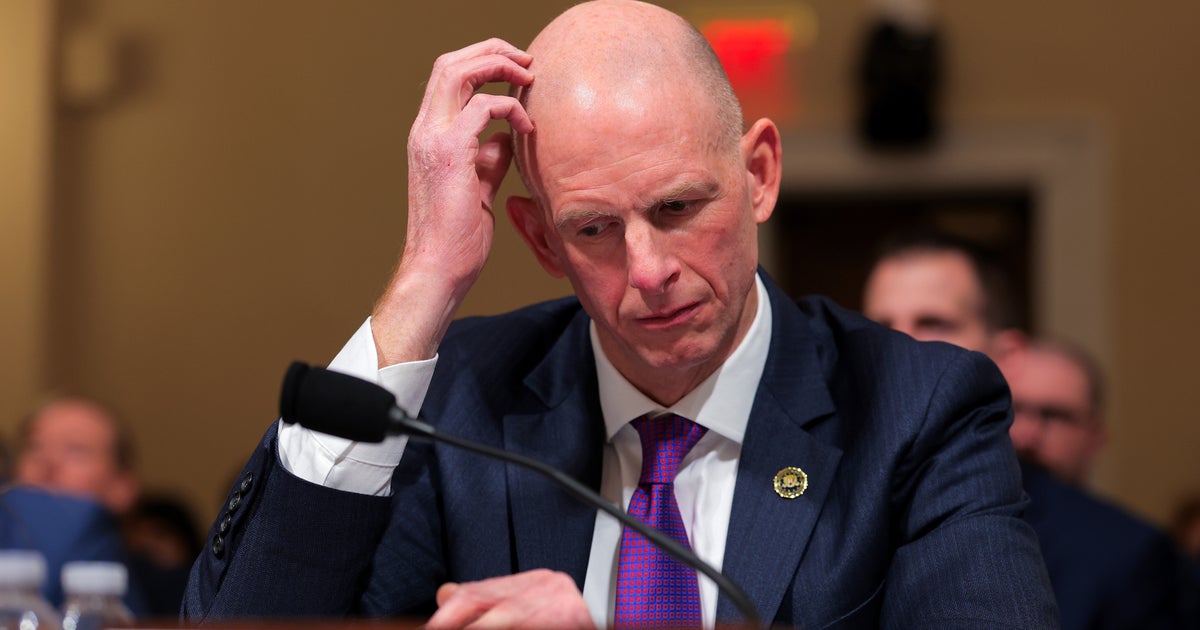 Social Media Ridicules FBI Official's Inabilty To Answer Antifa Question