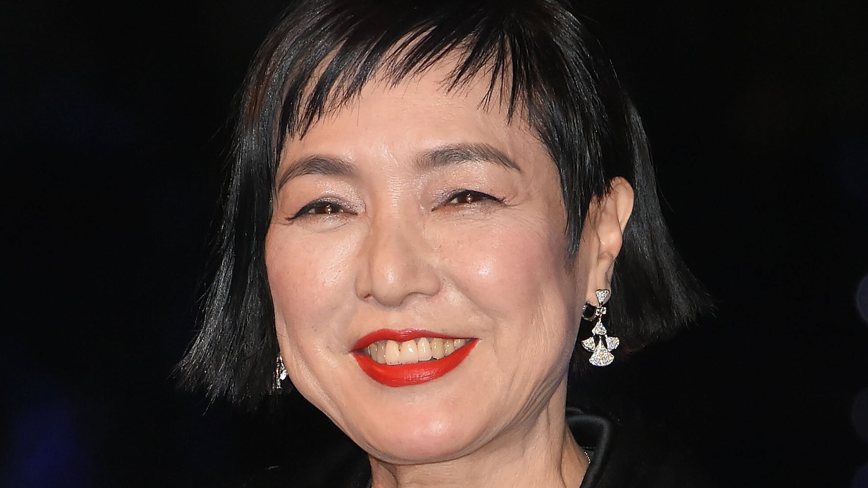 桃井かおり、蚤の市で見つけた“蜂のボタン”の指輪アレンジがセンスの塊 