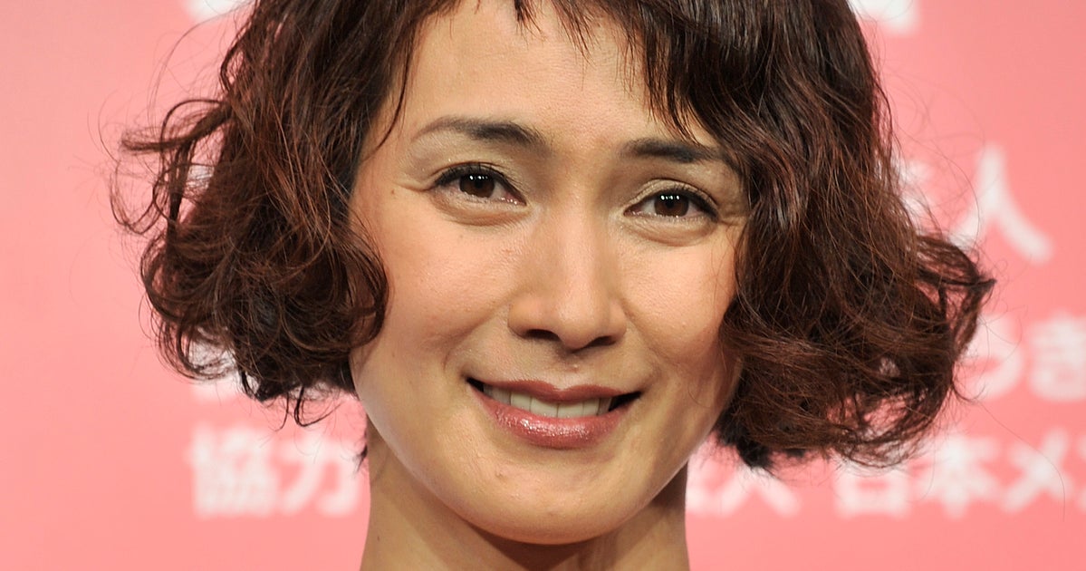 安田成美、手編みした“モンチッチニット帽”が可愛すぎる!「色選びが素敵」「売ってほしい」