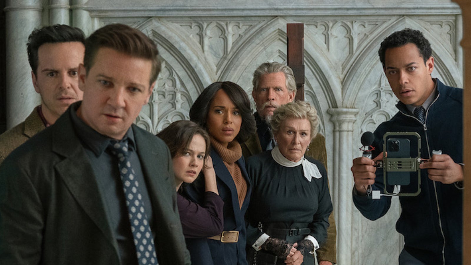 huffingtonpost.co.uk - Amy Glover - Everything We Know About The Future Of The Knives Out Films