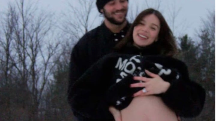h 1 Hailee Steinfeld announces pregnancy with her husband Josh Allen.