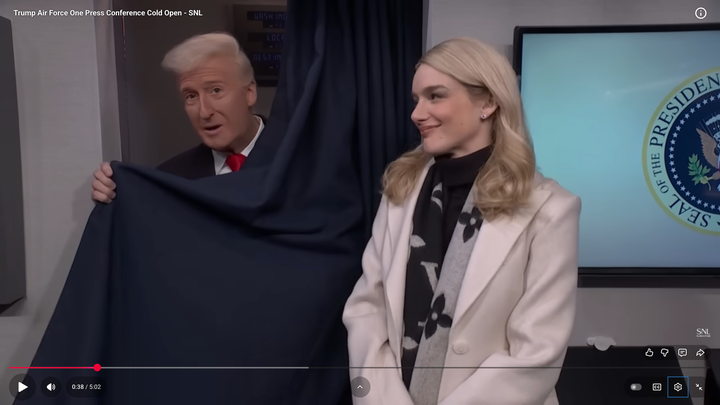 Capsule-Addled President Trump Goes Off The Rails In ‘SNL’ Air Pressure One Sketch – The Boston Courier Capsule-Addled President Trump Goes Off The Rails In ‘SNL’ Air Pressure One Sketch – The Boston Courier