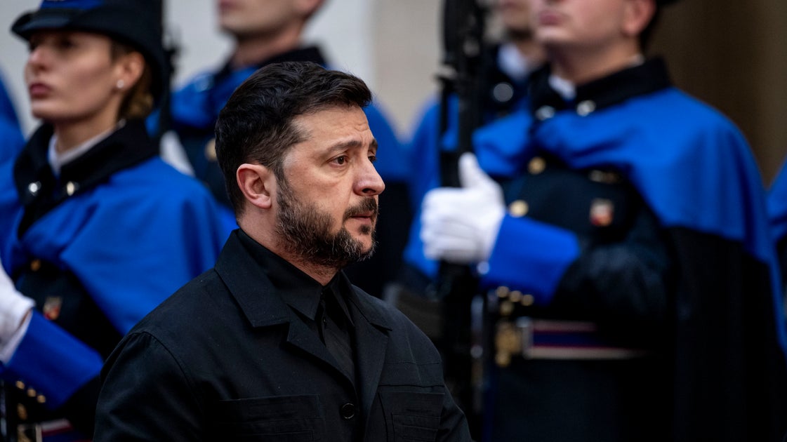 Zelenskyy Offers To Drop NATO Bid For Security Guarantees But Rejects US Push To Cede Territory