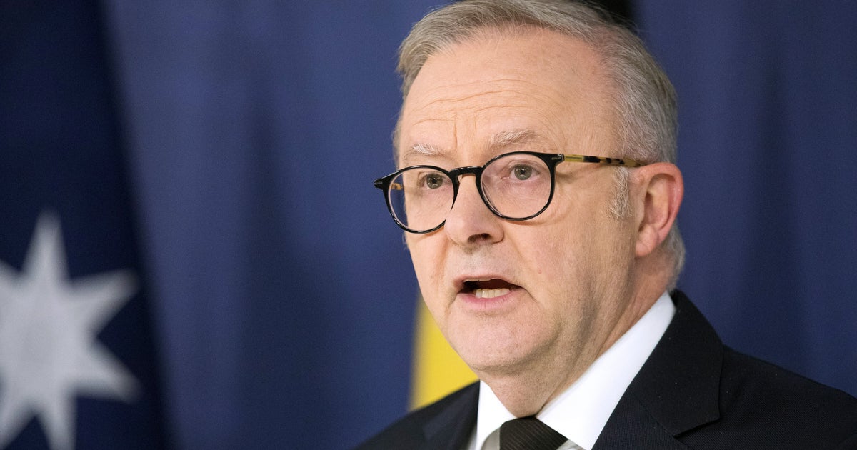 Australian Prime Minister Pledges Tougher Gun Laws After Sydney Mass Shooting