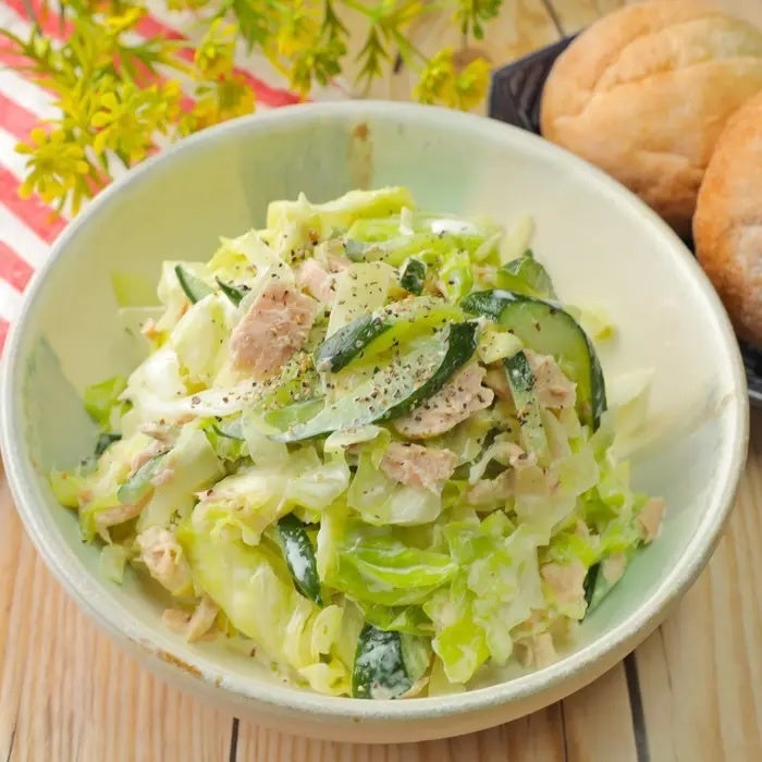 【キャベツ買ったら迷わずコレ】「安いうちにたくさん作ろ」冷蔵庫に常備したい、キャベツの激うまレシピ3選