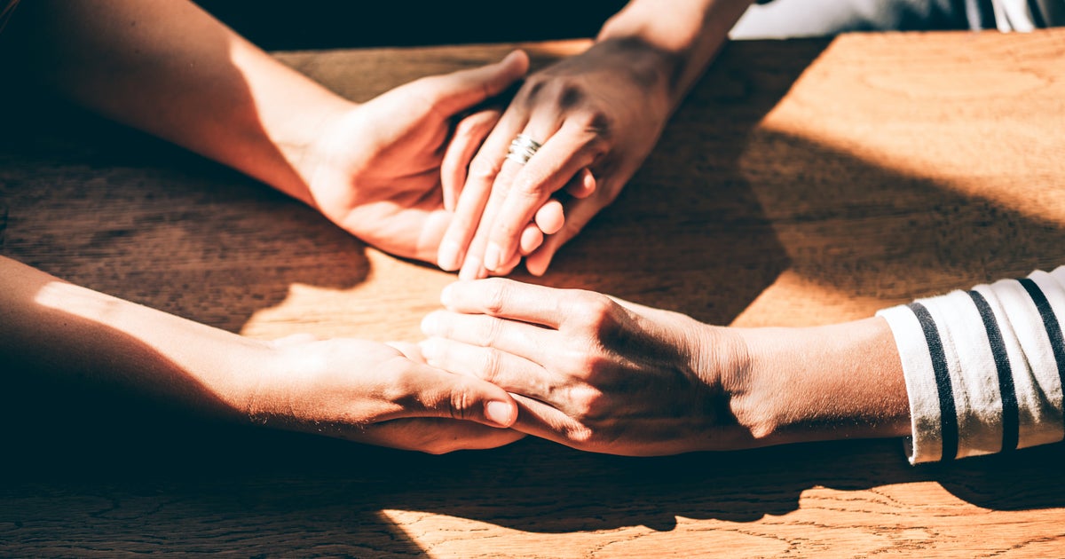 8 Things Happy Couples Do When They Feel Disconnected