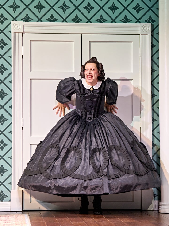 Mason Alexander Park's Mary Todd Lincoln is a must-see performance