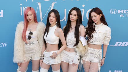 松任谷国子「カントリーソング」 真作Ｆー８号 松任谷由実、萬田久子からもらってハマったおやつ公開「DAISOに売っ