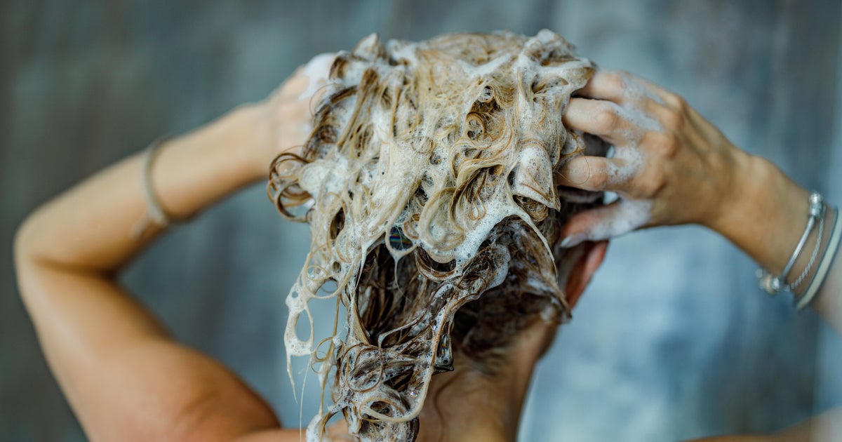 This Biotin Shampoo Works Wonders On Thinning Hair