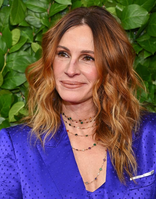 Golden Globes Host Nikki Glaser Admits She's Afraid To Joke About Julia Roberts | HuffPost UK Entertainment Golden Globes Host Nikki Glaser Admits She's Afraid To Joke About Julia Roberts | HuffPost UK Entertainment