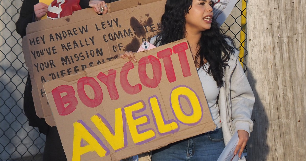 Key Airline For ICE Flights Cuts Ties With Agency, Cites ‘Political ...